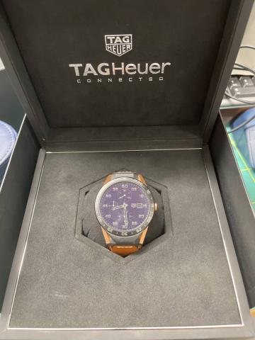TAG HEUER CONNECTED GOLD - 1/3